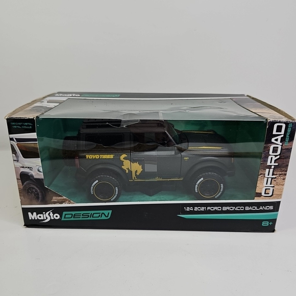 maisto Other - 2021 Ford Bronco Badlands Dark Gray Maisto Design 1/24 Damaged Box